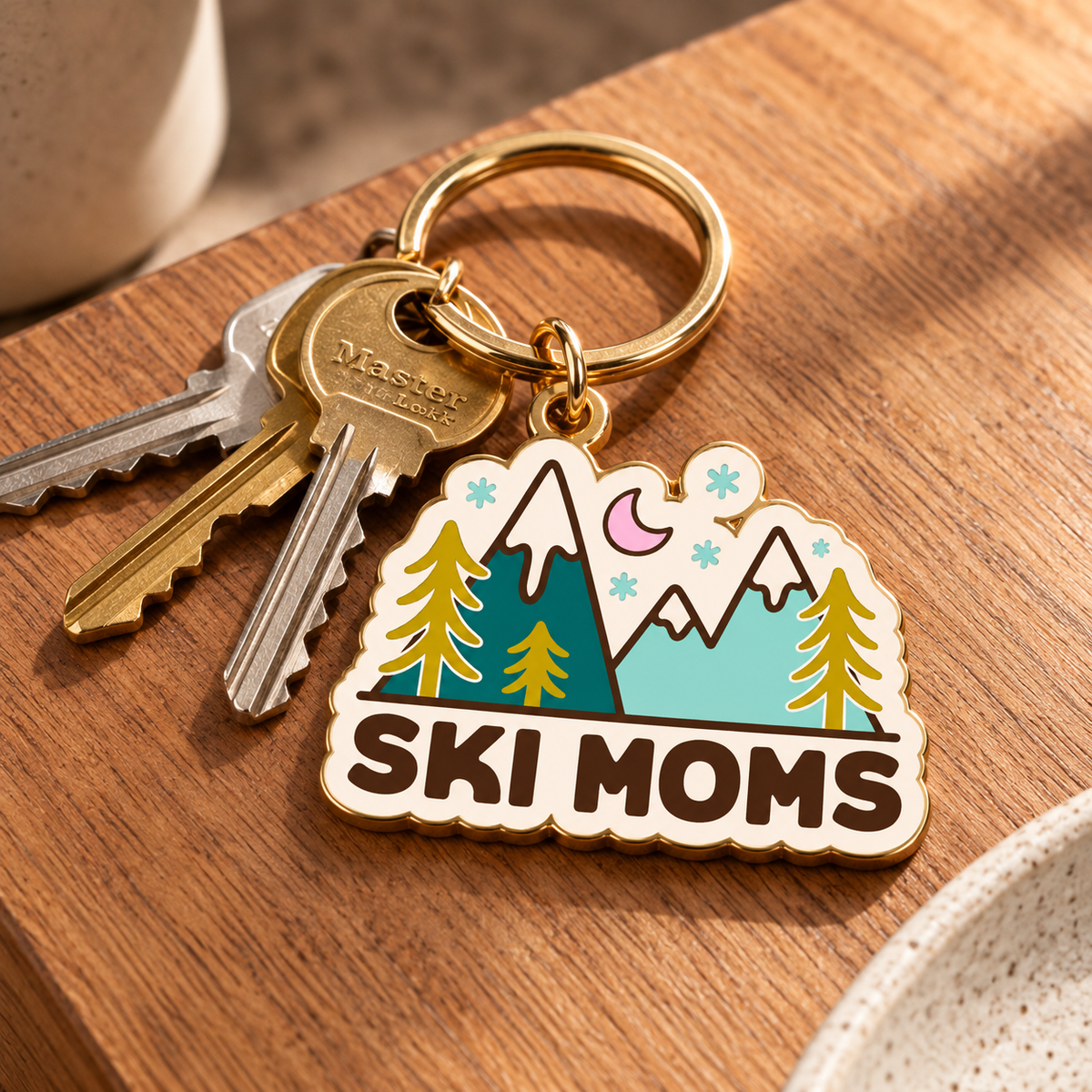 Ski Moms Custom Cut Keychain — Mountain Scene Personalized Skiing Keyring